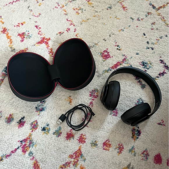 Beats Studio Wireless Headphones
